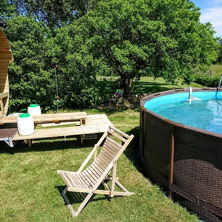 Tatil parkı Tourist Farm Toomalõuka