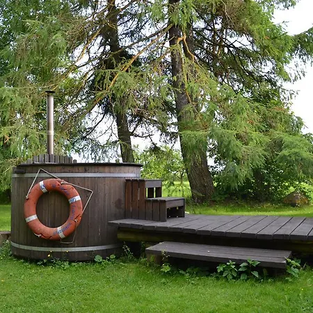 Tourist Farm Tatil parkı Toomalõuka